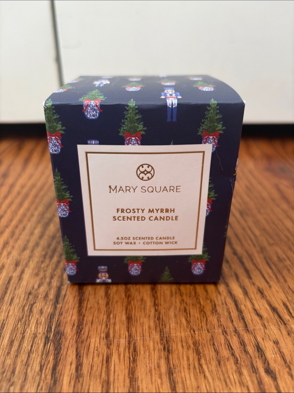 Mary Square Frosty Myrrh Scented Candle - Navy with Green